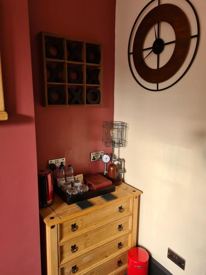 Tudor Lodge Hotel Nottingham Esterno foto