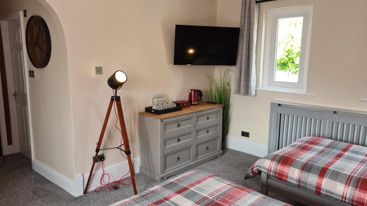 Tudor Lodge Hotel Nottingham Esterno foto